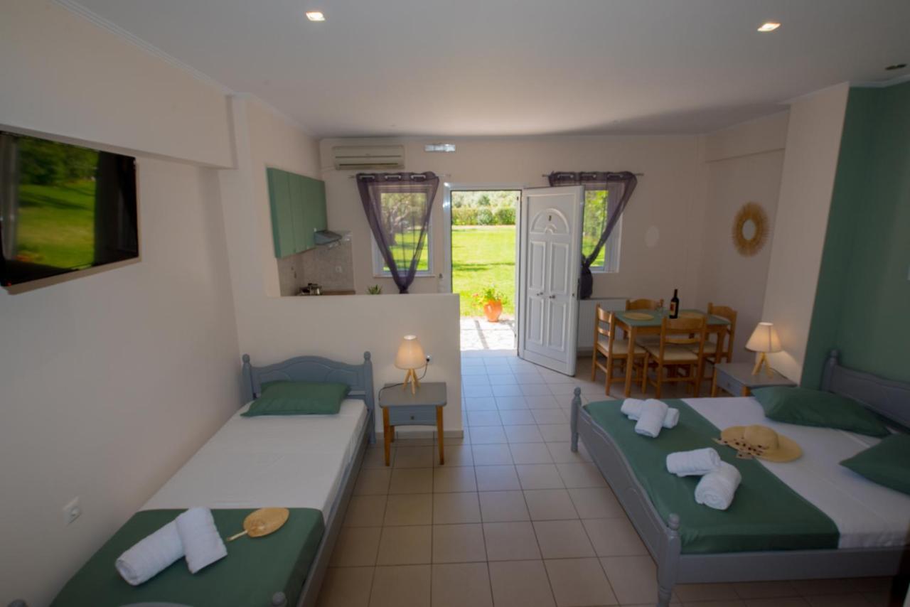 Elaia - Apartments & Studios Lefkada City Екстер'єр фото
