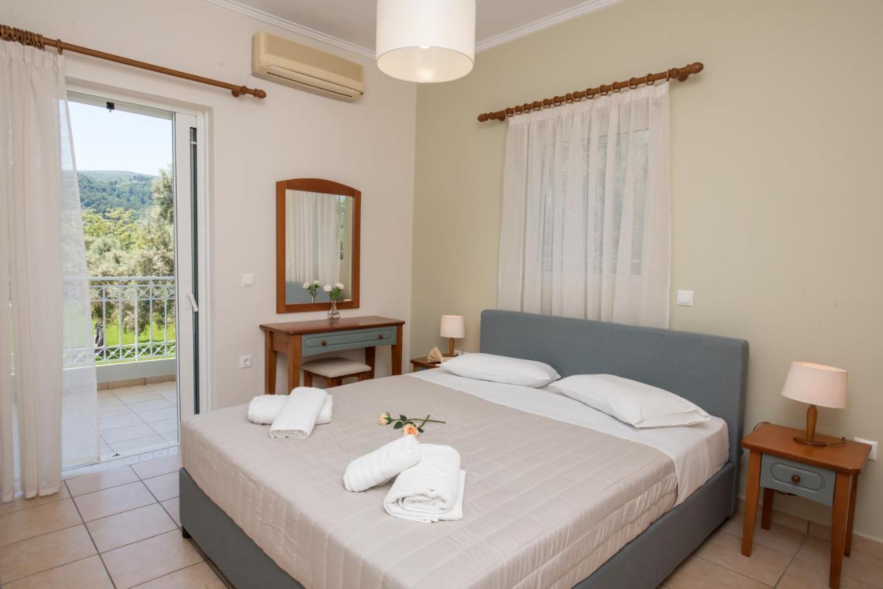 Elaia - Apartments & Studios Lefkada City Екстер'єр фото